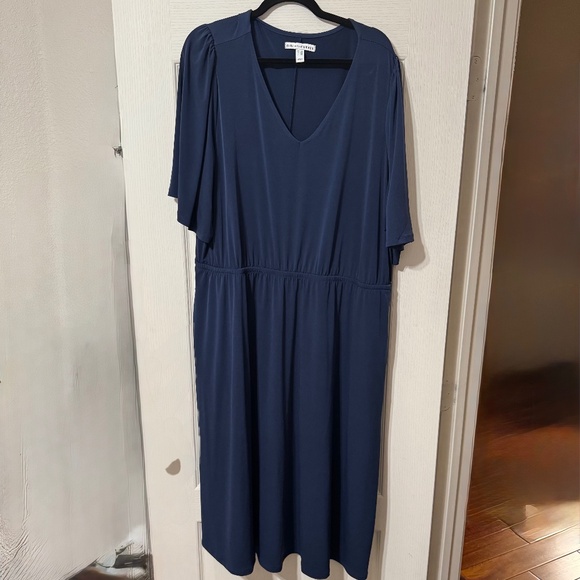 Navy short sleeve midi dress - Picture 1 of 2